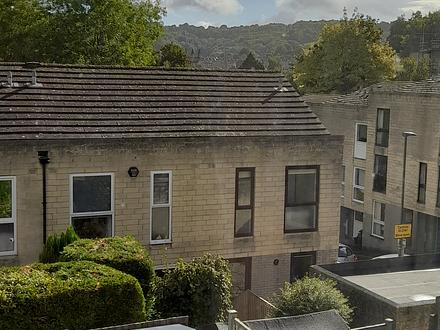 Small but perfectly formed single room! (Bath) | Theatre Digs Booker